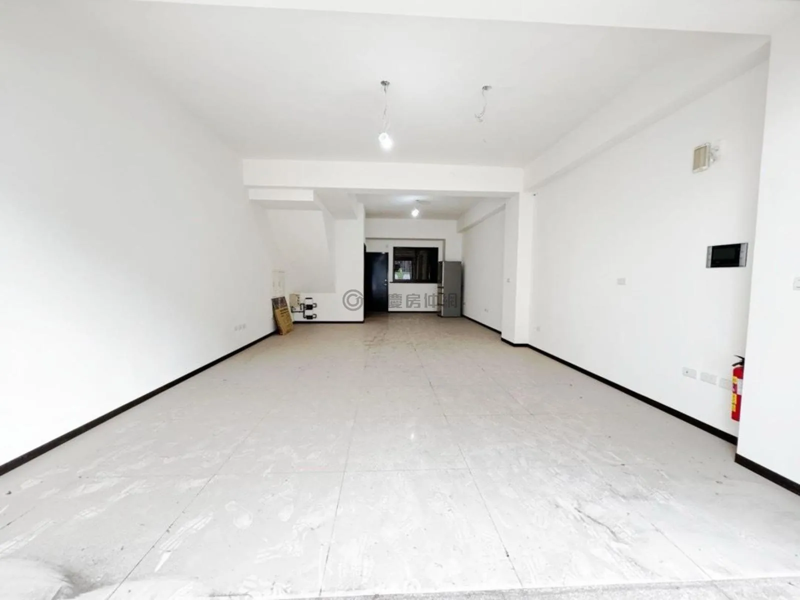鳳鳴重劃區學區旁深耕II全新未使用透天店面 第 4 張