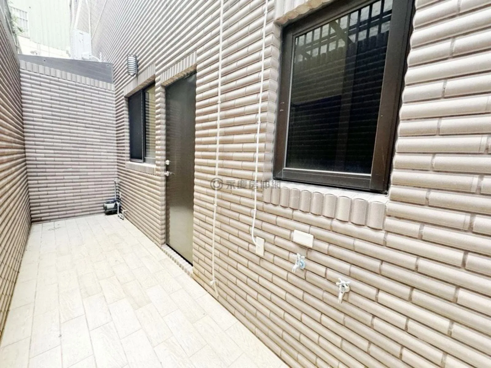 鳳鳴重劃區學區旁深耕II全新未使用透天店面 第 5 張