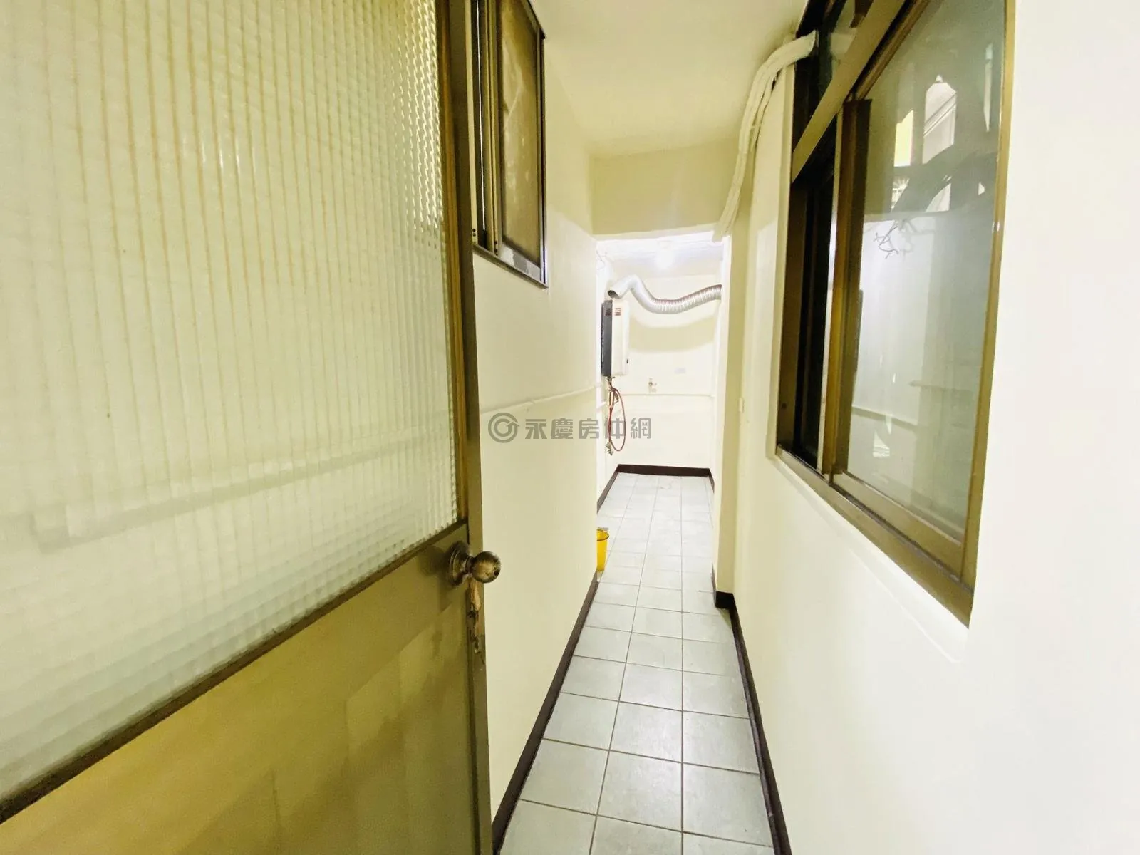 捷運福德站│2樓邊間美寓│全室開窗 第 15 張