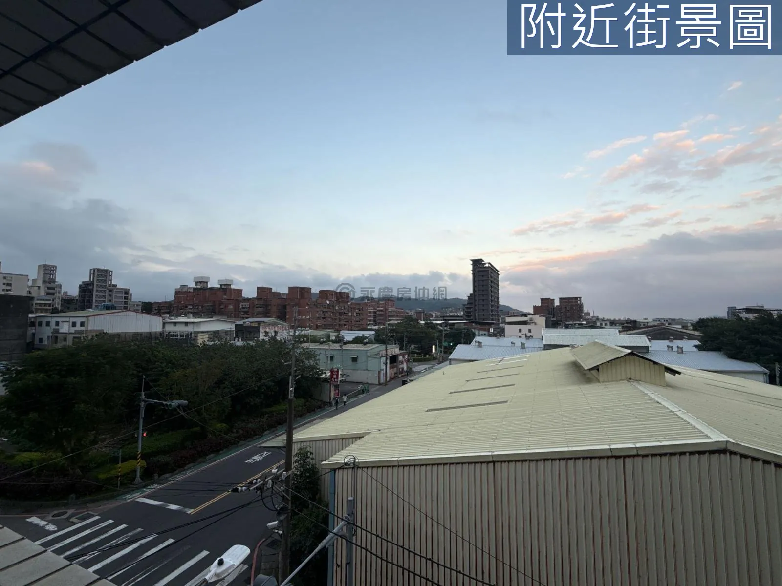 鶯歌尖山公園旁新御花園管理社區華廈 第 3 張