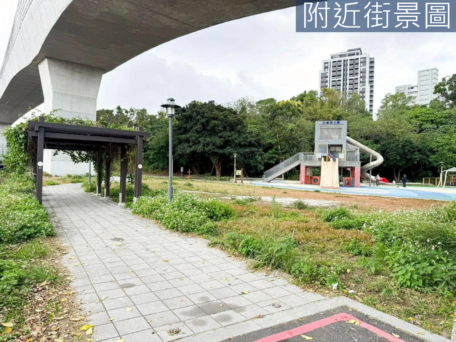 鶯歌文化路面寬方正公寓一樓住家店面 第 13 張