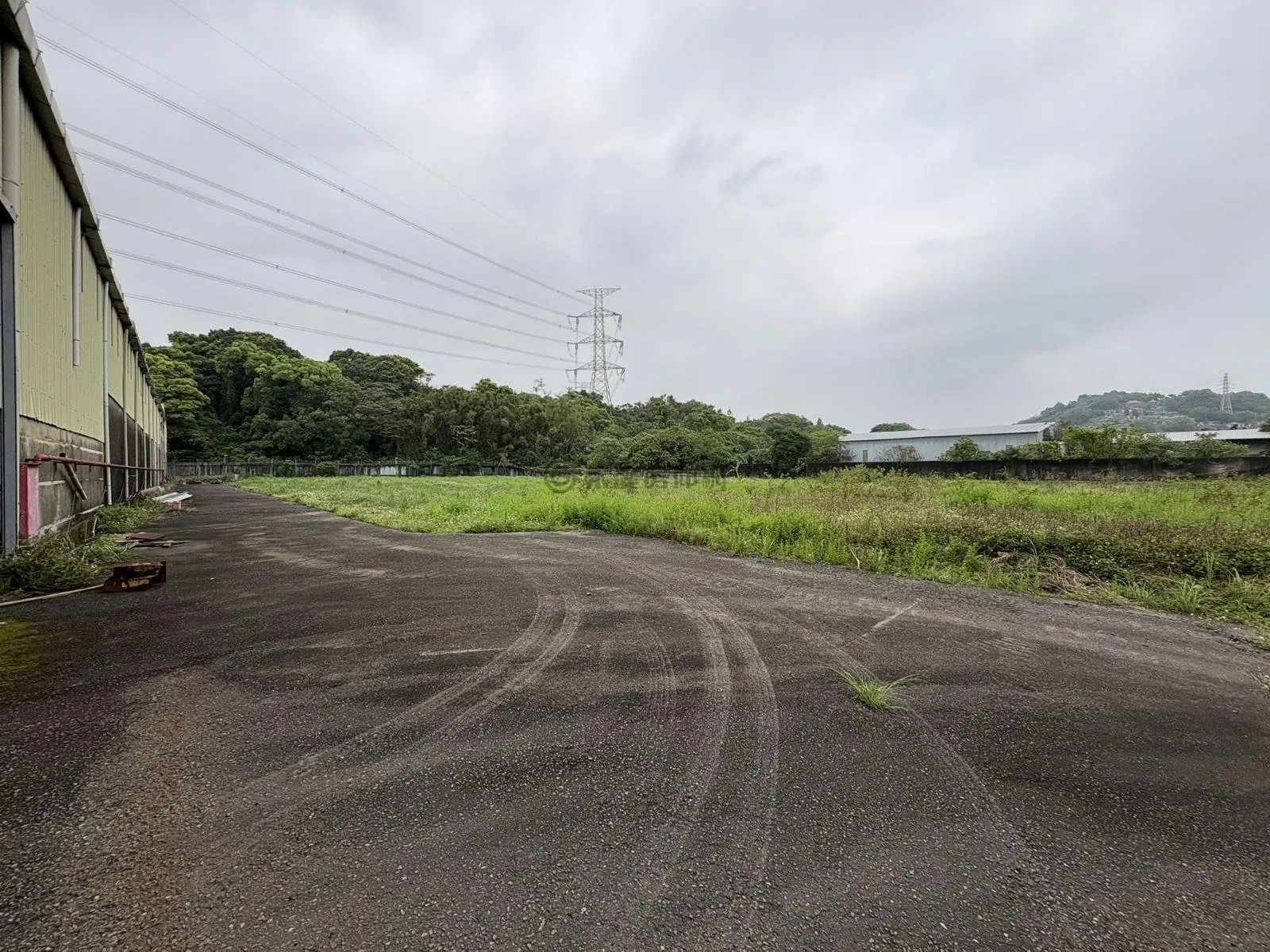 鶯歌區 大坪數丁種工業廠房加農地 第 3 張