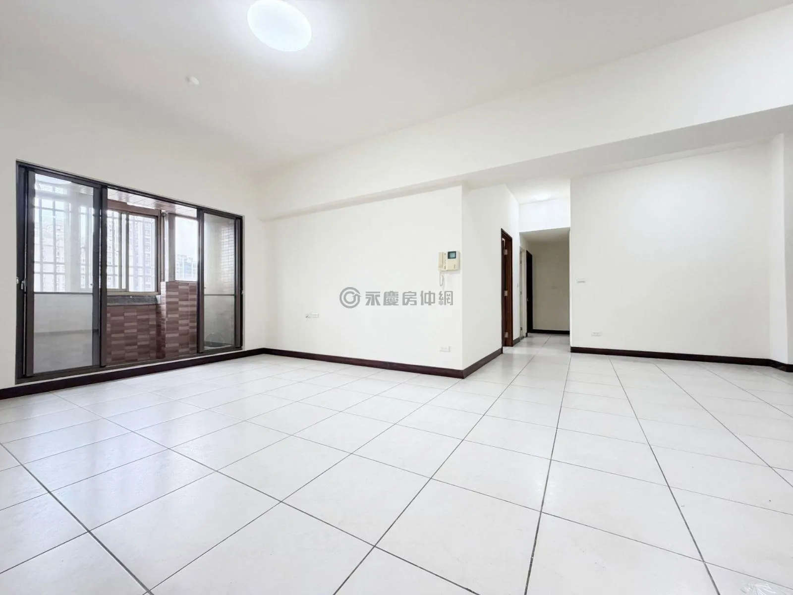 陸光新城C區永久棟距景觀耐震SRC結構三房車 第 3 張