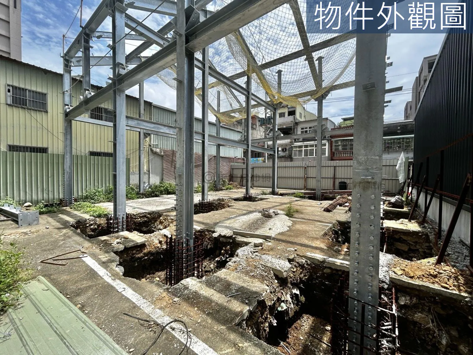 鳳鳴重劃區│建地帶建照│店面辦公│大面寬