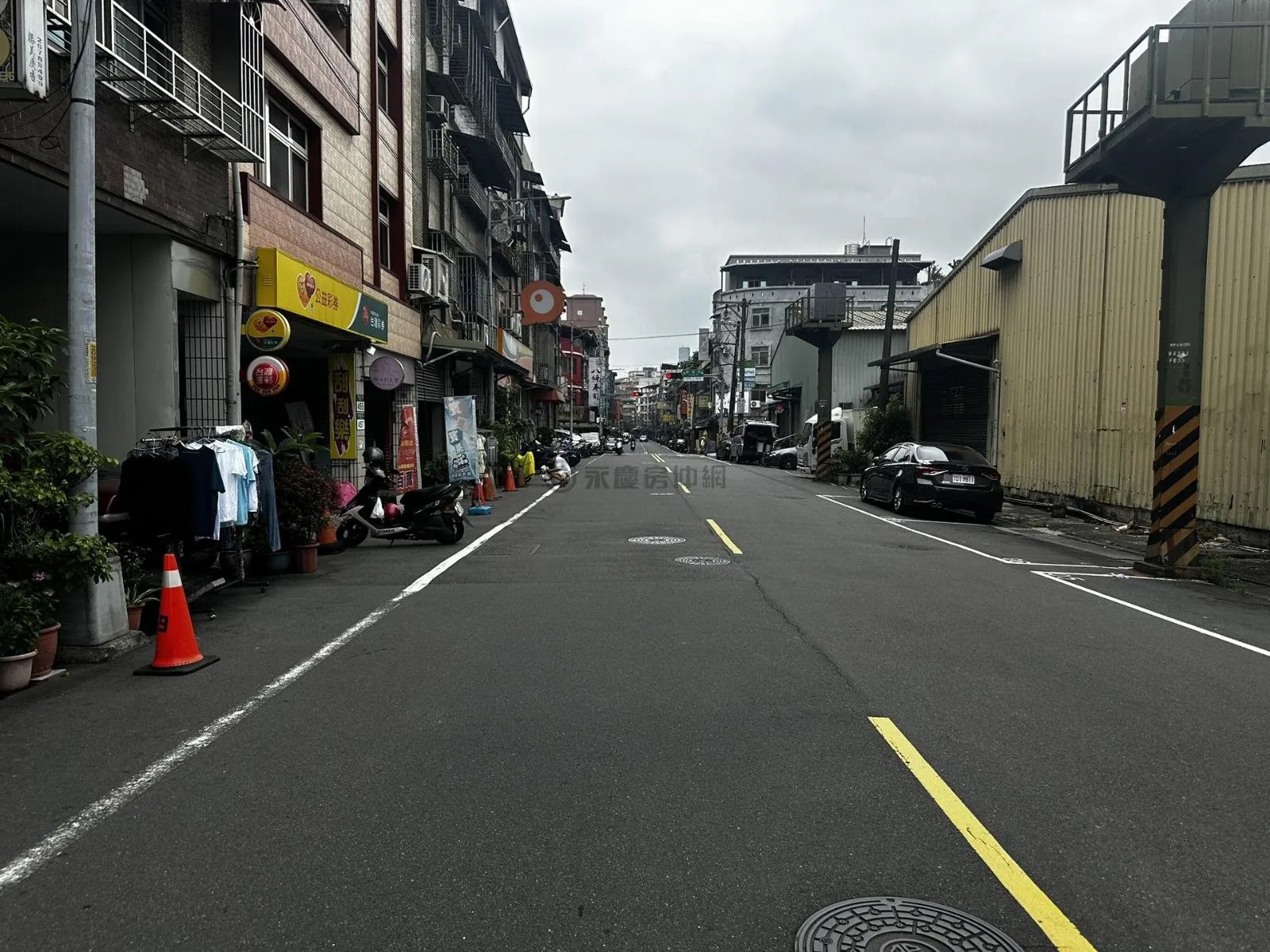 建國國小旁捷運商圈低總價公寓