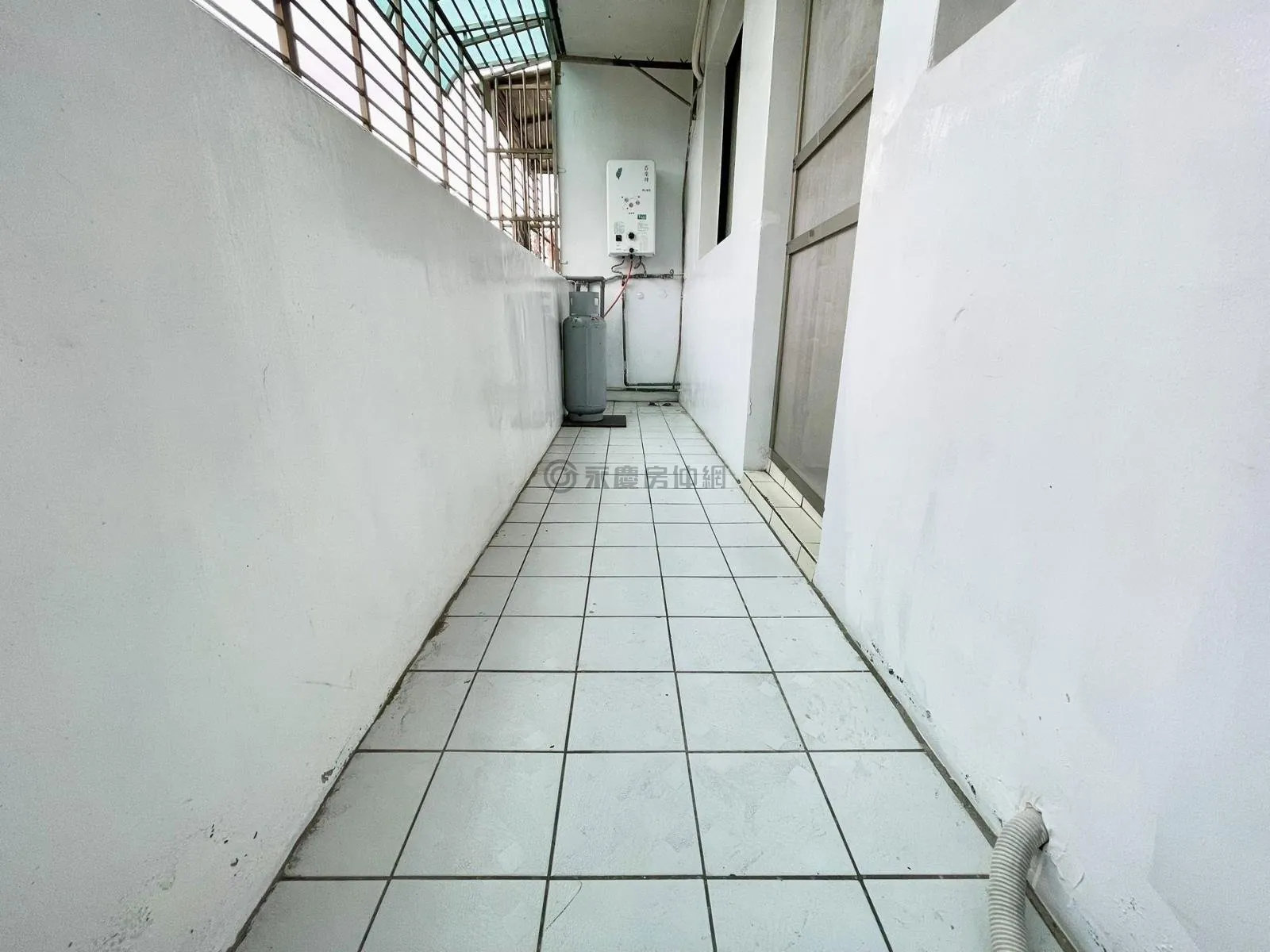 育德街近LB10國華捷運站電梯三房三面採光 第 18 張