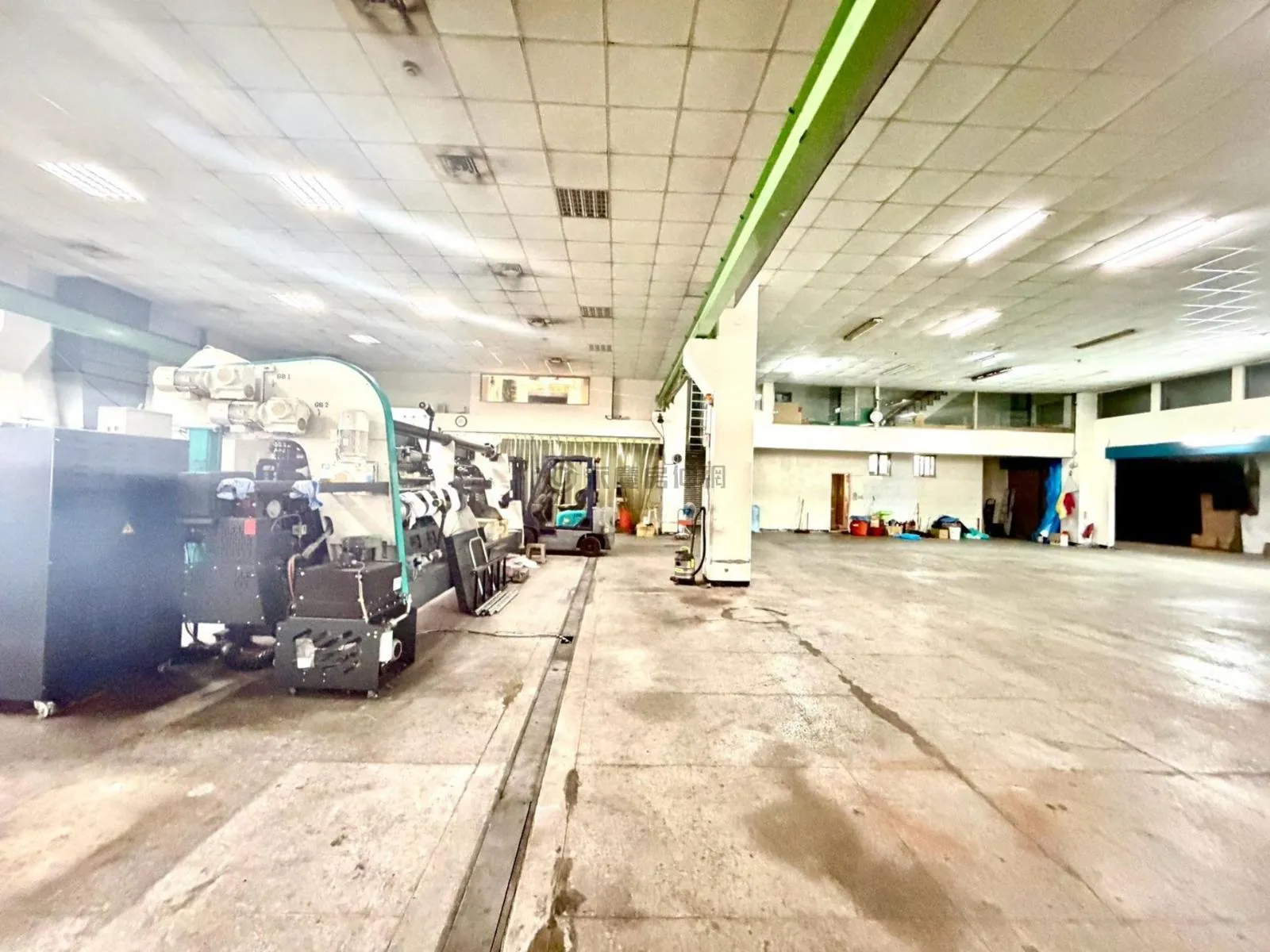 桃園甲工廠房1+2樓大電力貨梯2頓天車 第 5 張
