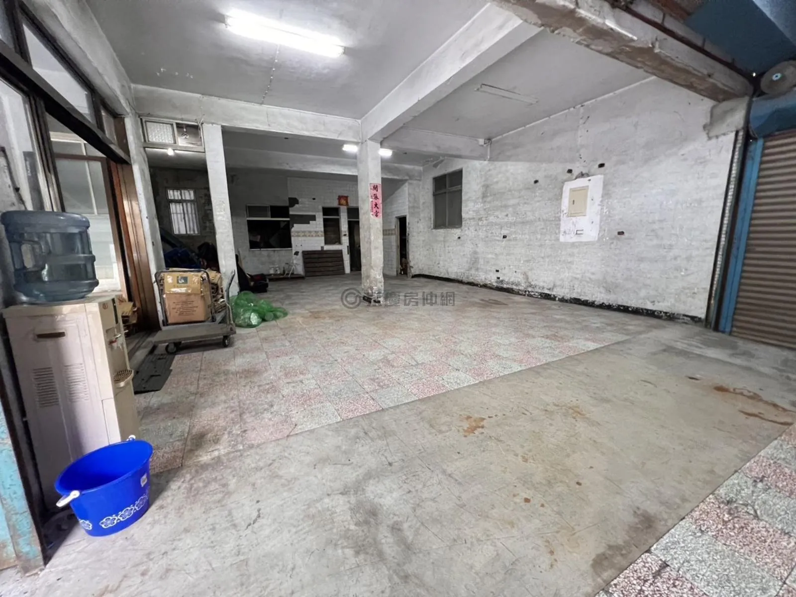 中路市府旁一樓7米大面寬公寓店面文武皆可A
