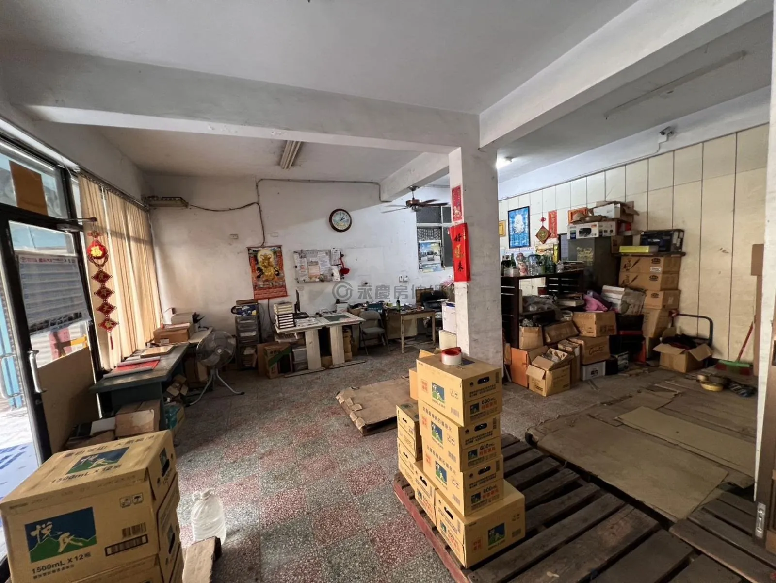 中路市府旁一樓7米大面寬公寓店面文武皆可B 第 2 張