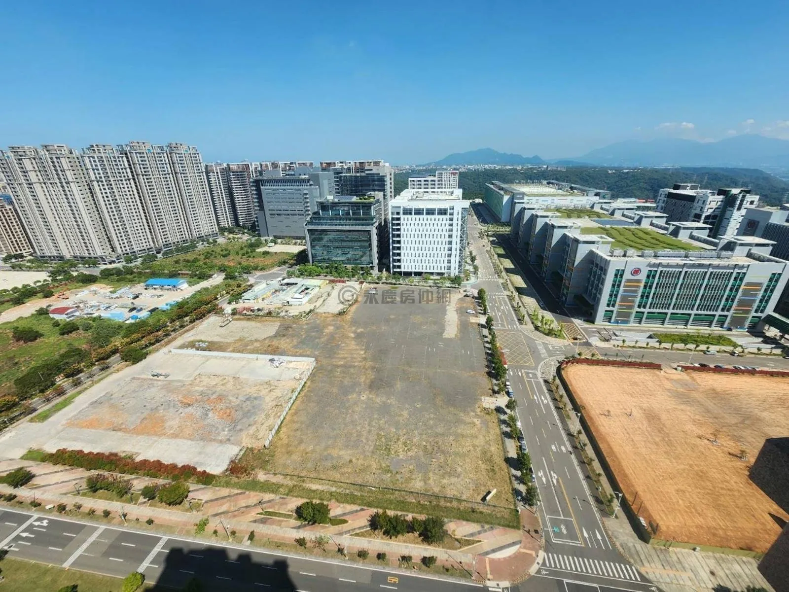龜山文桃路君邑維特魯威高樓層景觀帝王戶兩房附車位 第 8 張