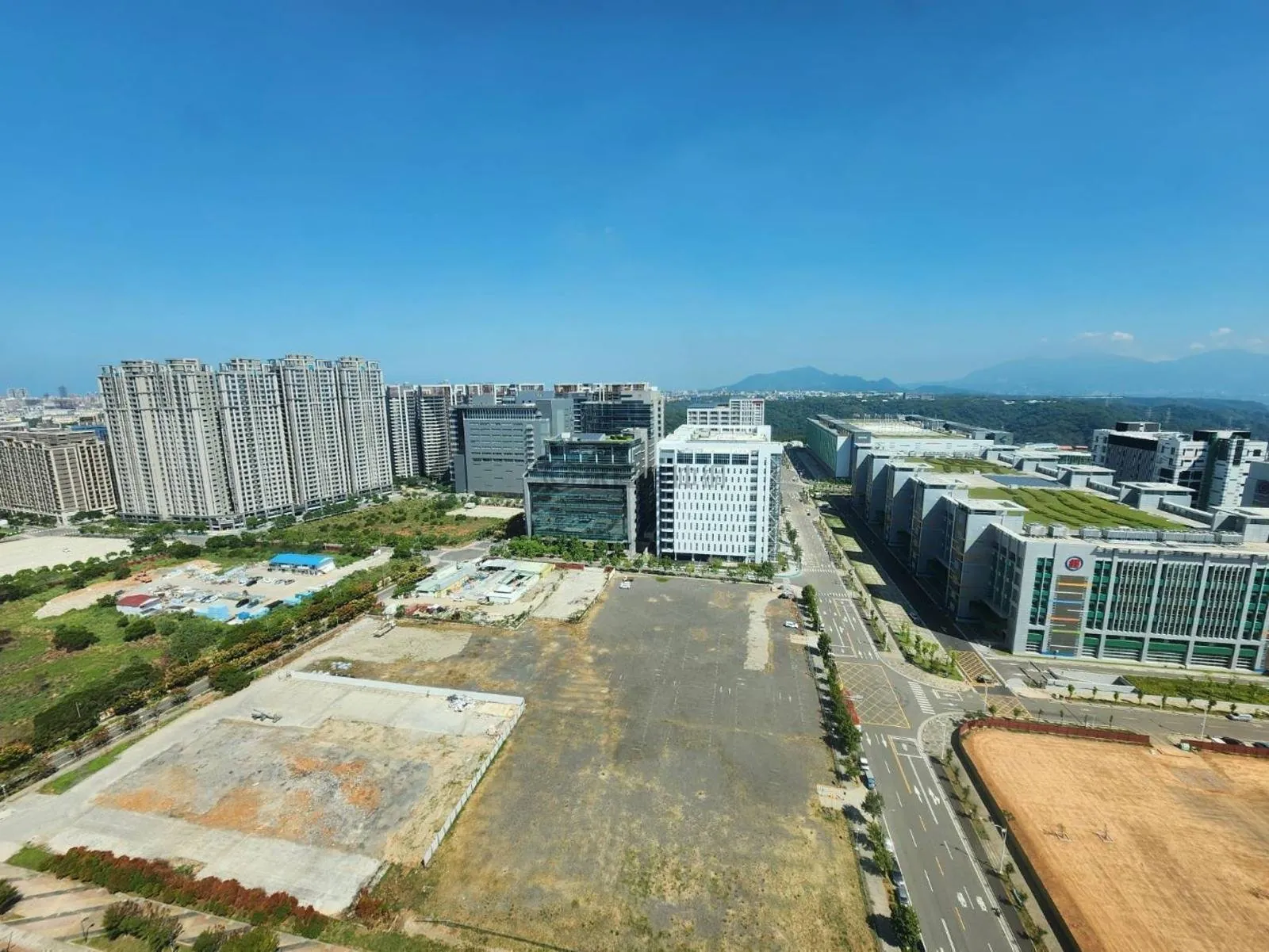 龜山文桃路君邑維特魯威高樓層景觀帝王戶兩房附車位 第 9 張
